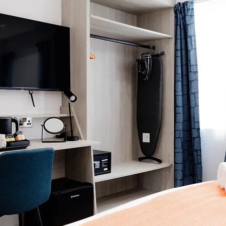 Upper Berkeley Hotel London Room photo