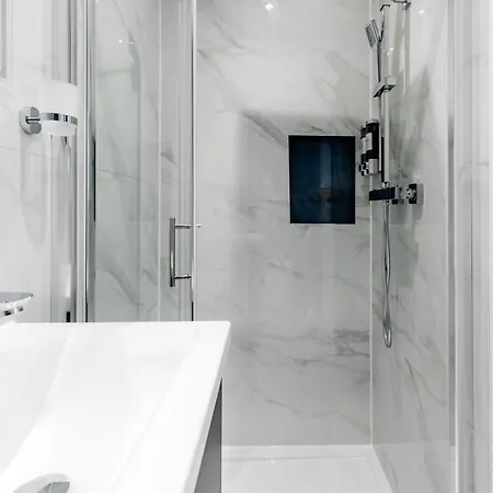 Upper Berkeley Hotel London Room photo