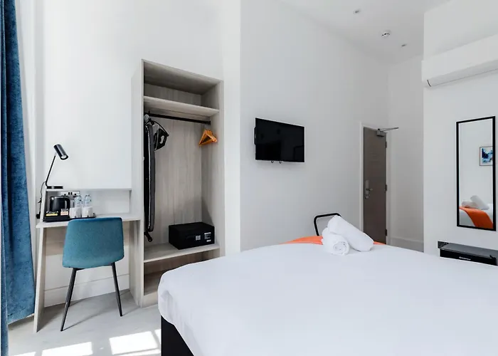 Upper Berkeley Hotel